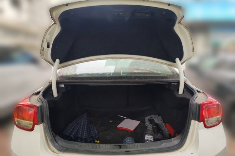 Used Chevrolet Malibu 2014 1.6T Automatic Comfort Edition Trunk