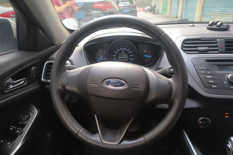 Used Ford Escort 2019 1.5L Automatic ZhiXiang Model Steering Wheel