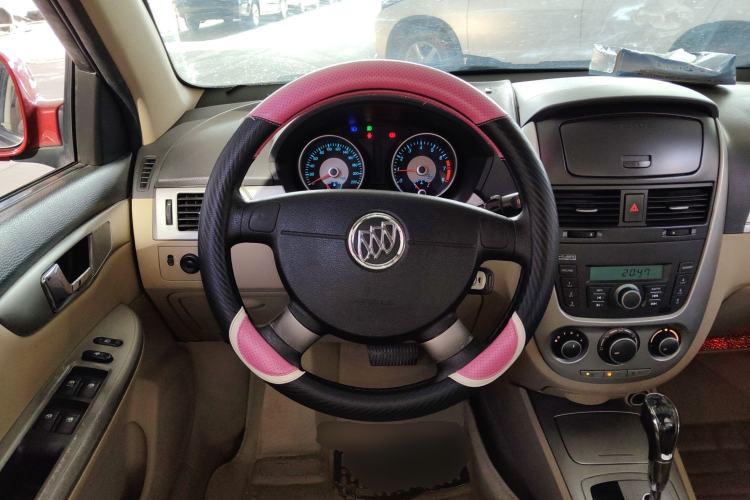 Used Buick Excelle 2013 1.5L Automatic Classic Model
