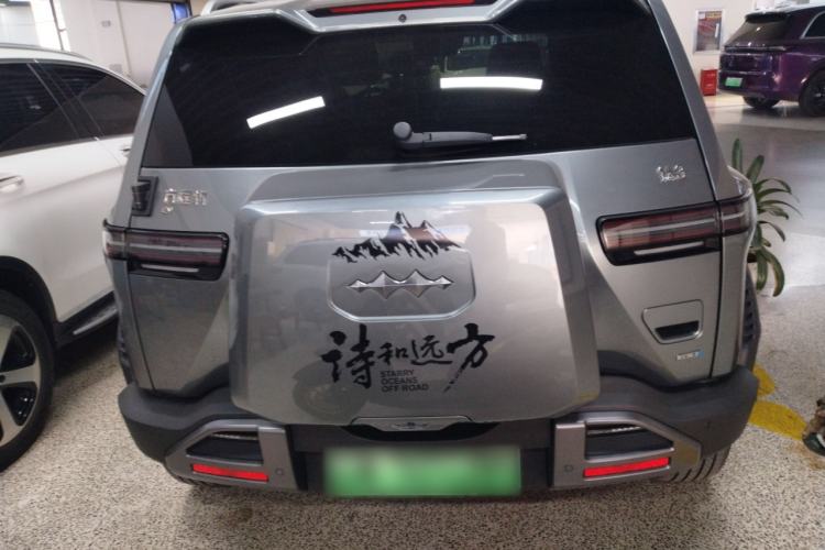 Used Formula Leopard Titanium 3 2025 501 km Range Rear-Wheel Drive Intelligent Driving Max Edition