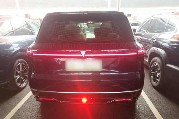 Used Deepal S09 2025 Four-Wheel Drive Ultra+ Custom Edition
