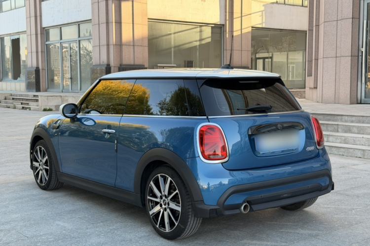 Used MINI 2022 1.5T COOPER Artist