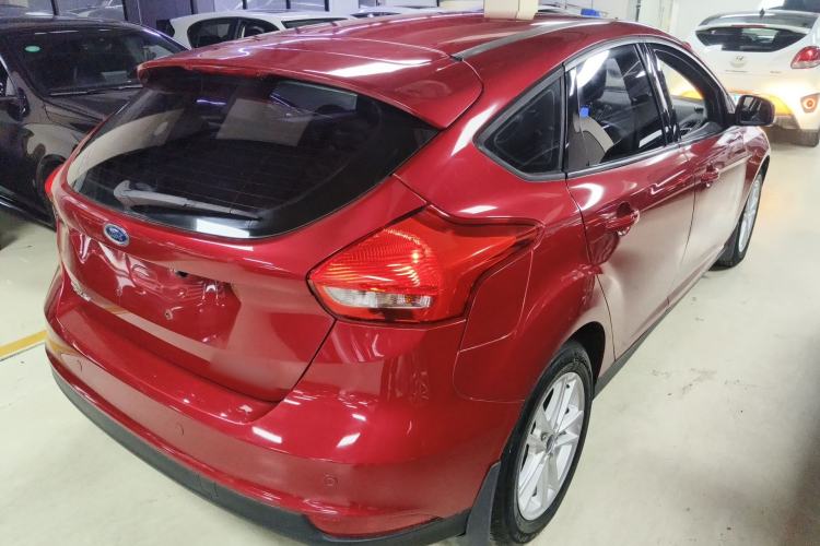 Used Ford Focus 2015 Hatchback 1.6L Automatic Fashion Edition