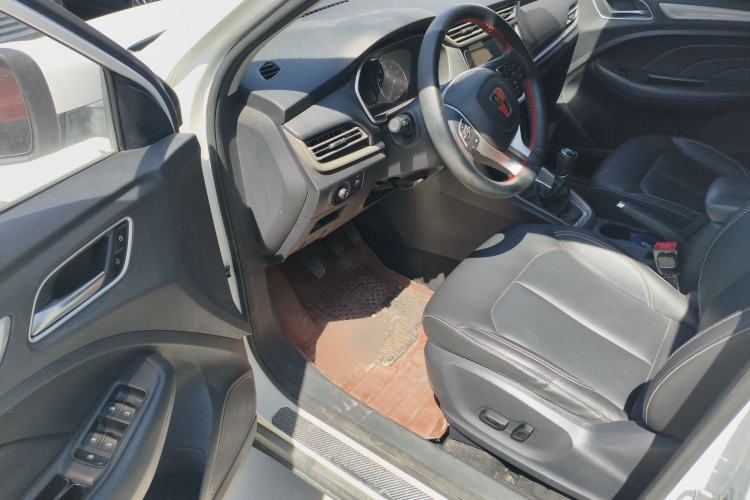 Used Roewe RX3 2018 1.6L Manual Elite Edition Driver Seat