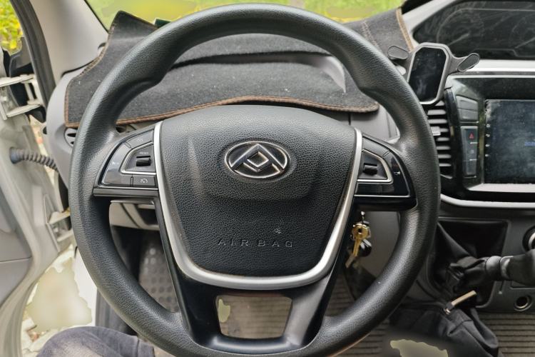 Used SAIC MAXUS Xintu V80  Steering Wheel