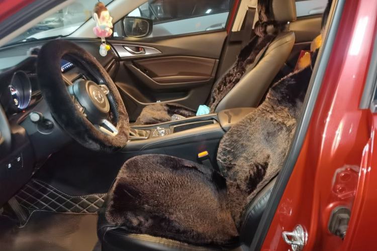 Used Mazda Mazda 3 Axela 2017 Hatchback 2.0L Automatic Sport Model China V Emission Standard