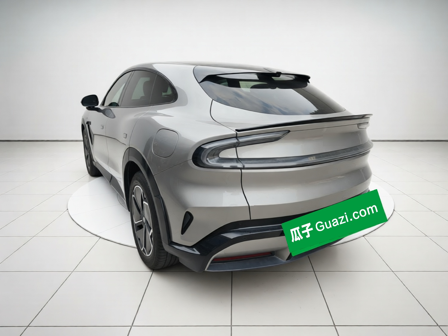 Xiaomi Auto YU7 2025 Ultra-Long Range Rear-Wheel Drive Version — снимка 4