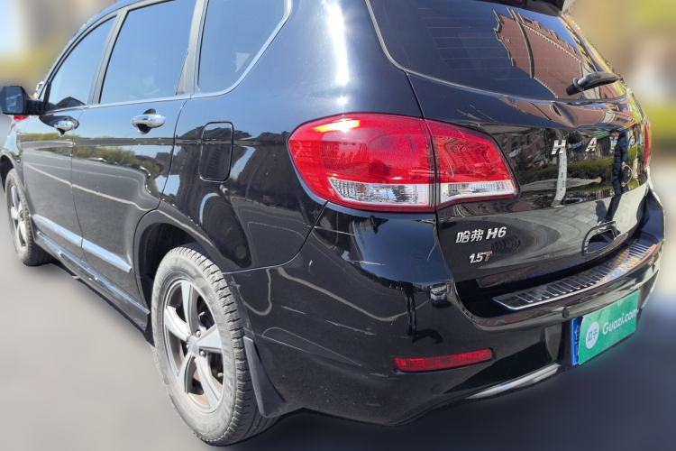 Used Haval H6 2016 Upgraded Model 1.5T Manual Two-Wheel Drive Elite Version
