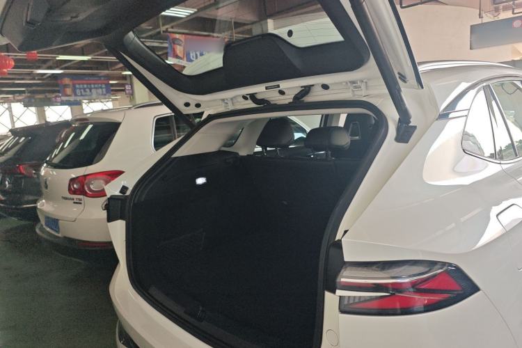 Used Roewe D5X DMH 2024 135 Tech Edition