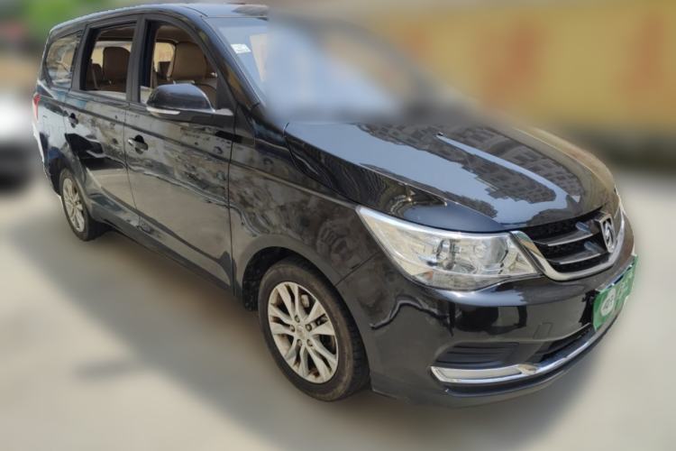 Used Baojun 730 2016 Revised 1.5L Manual Standard Version 7 Seats China V Emission Standard
