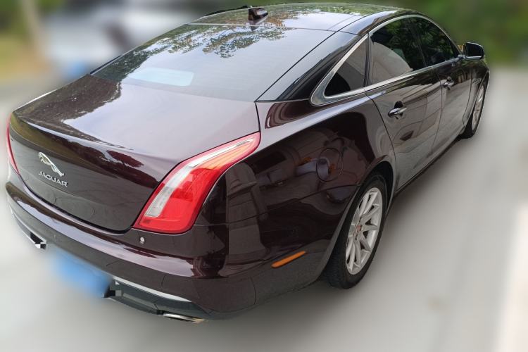 Used Jaguar XJ 2016 XJL 2.0T Two-Wheel-Drive Elegant Business Edition
