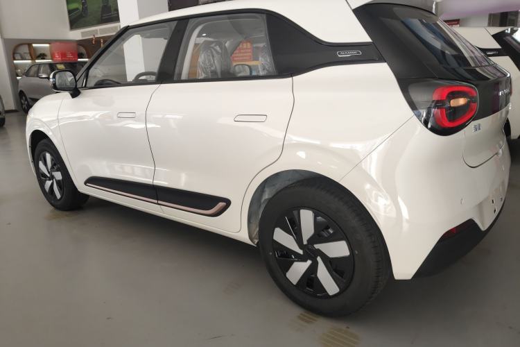 Used Dongfeng NAMMI 01 2026 Model Originality Edition 330Air Left Side