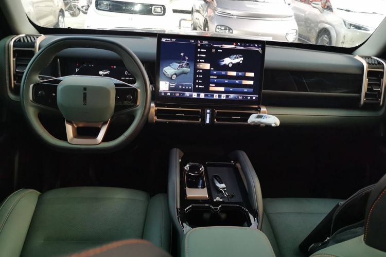 Used iCAR 03 2024 501km Four-wheel Drive Long-Range Advanced Version