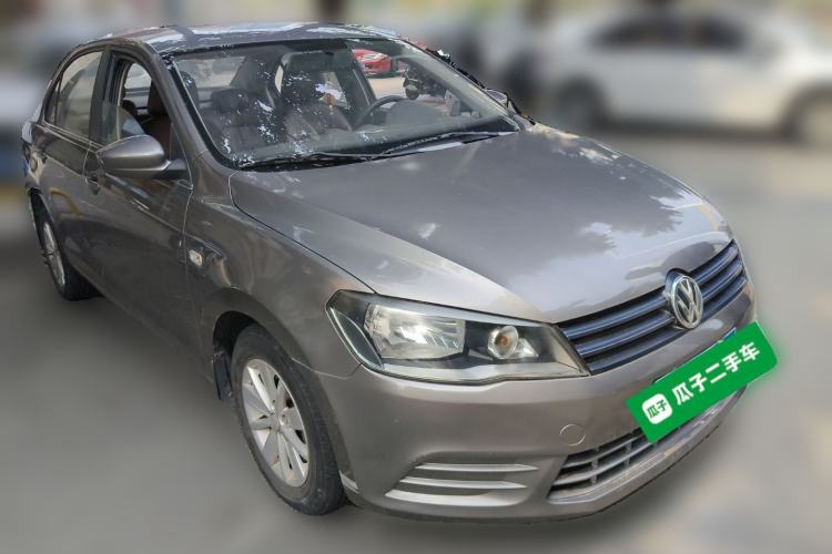 Used Volkswagen Jetta 2013 1.6L Automatic Fashion Model Front Right 45 Deg