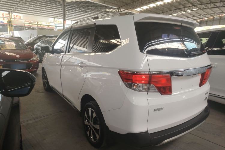 Used Venucia M50V 2017 1.6L XL CVT Luxury Edition