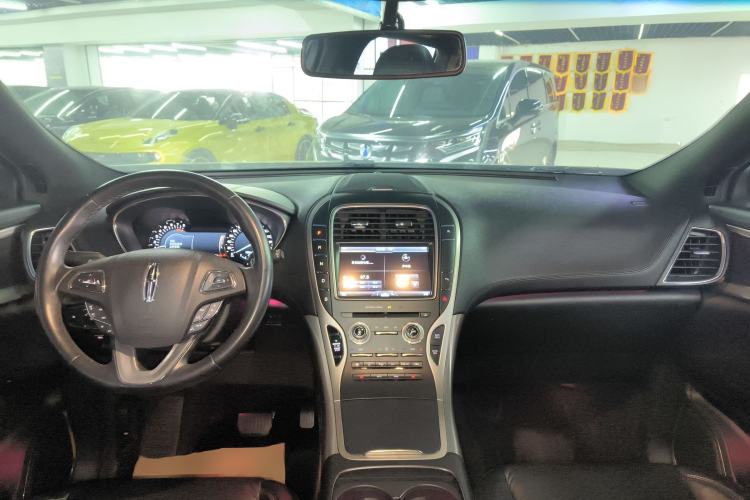 Used Lincoln MKX 2015 2.0T Two-Wheel Drive Deluxe Edition
