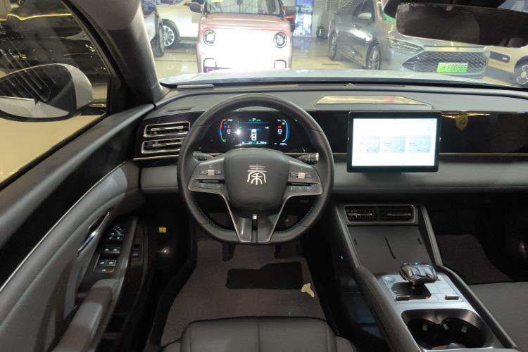 Used BYD Qin L 2024 DM-i 80KM Leading Model
