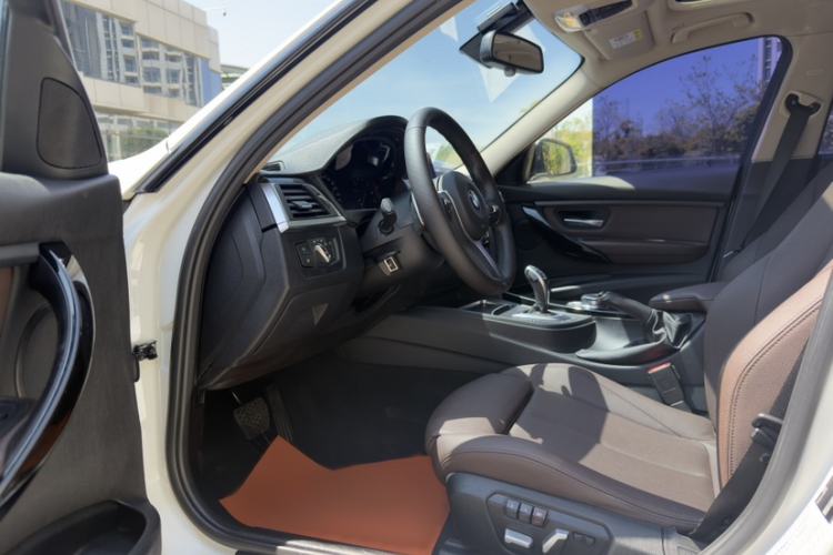 Used BMW 3 Series 2018 320Li Leading Model M Sport Package
