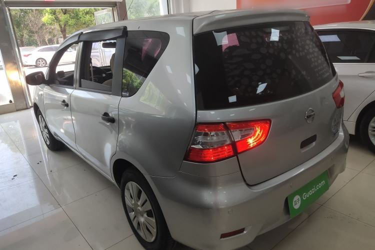 Used Nissan Livina 2015 1.6XE Manual Comfort Edition Exterior 2