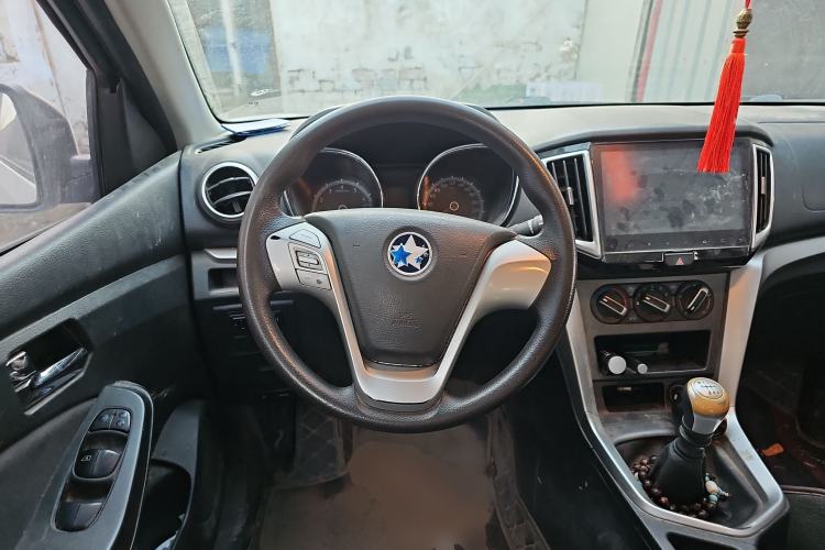 Used Venucia T70 2015 2.0L Manual RuiQu Version
