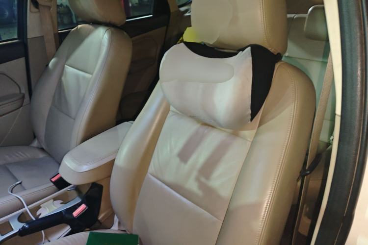 Used Ford Focus 2011 Hatchback 1.8L Automatic Fashion Edition Left Front Seat