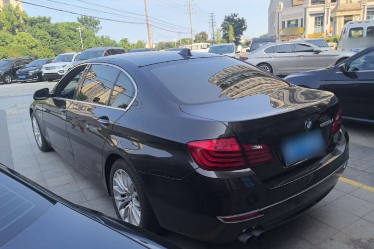 Used BMW 5 Series 2017 525Li Luxury Design Package Rear Left 45 Deg