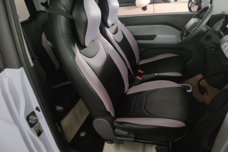 Used Chery QQ Ice Cream 2023 170km Milkshake – Lithium Iron Phosphate Right Front Seat