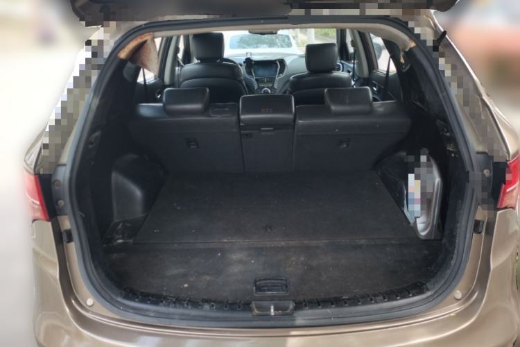 Used Hyundai Santa Fe 2013 2.4L Automatic Two-Wheel Drive Smart Version