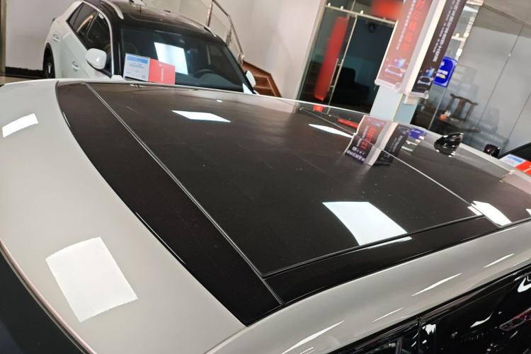 Used Land Rover Range Rover Evoque 2023 Aurora L 249 PS Luxury Edition
