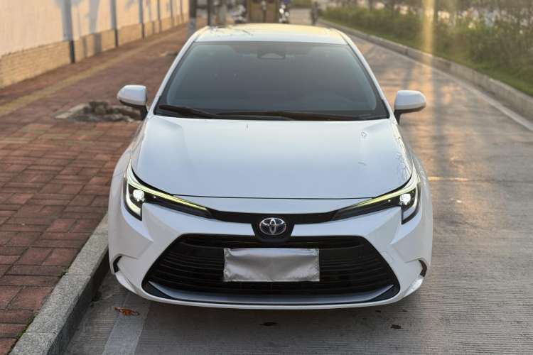 Used Toyota Levin 2023 Smart Electric Hybrid Dual-Engine 1.8L Luxury Edition
