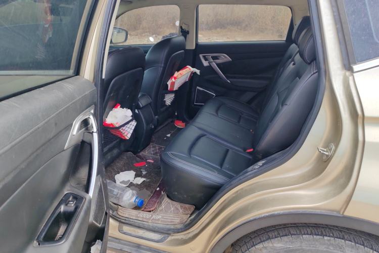 Used Geely Auto Emgrand X7 Sport 2016 2.0L Manual ZhiShang Version
