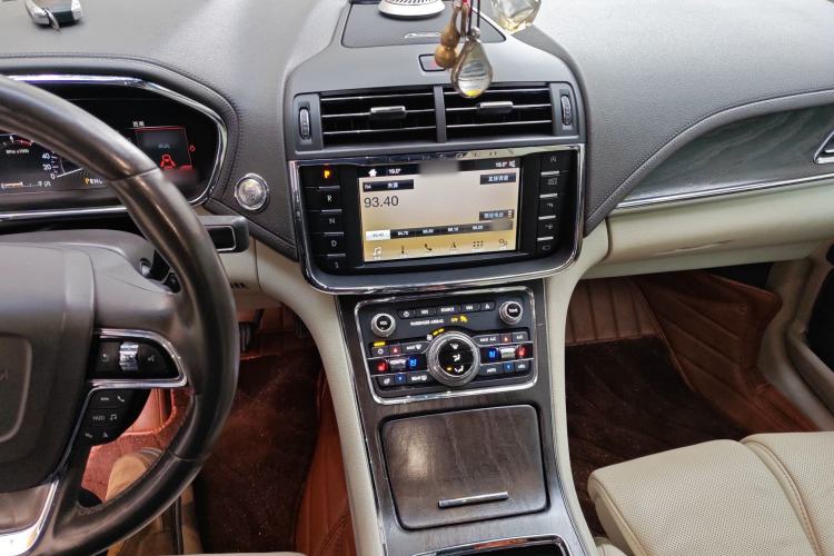 Used Lincoln Continental 2019 2.0T Two-Wheel Drive Prestige Version China VI Standard
