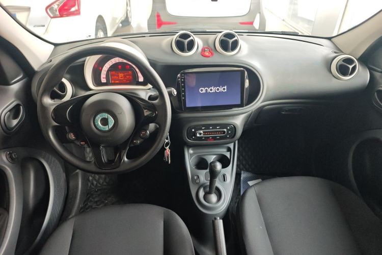 Used smart forfour 2018 1.0L 52 kW Dynamic Edition