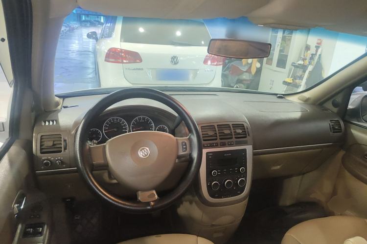 Used Buick GL8 2014 2.4L Classic Edition