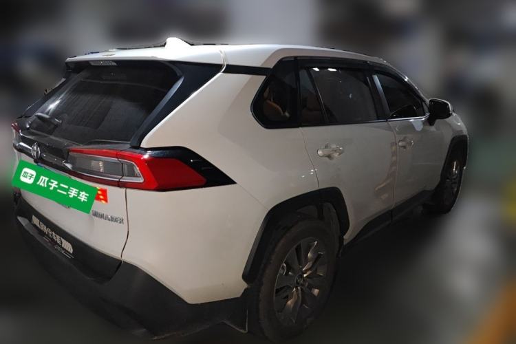 Used Toyota Wildlander 2024 2.0L CVT Two-Wheel Drive Leading Edition