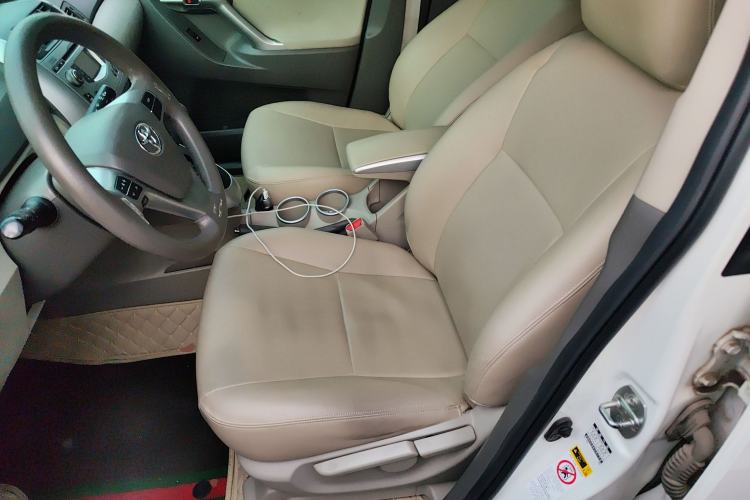 Used Toyota Verso 2014 Starlight 180E CVT Elite Edition Left Front Seat