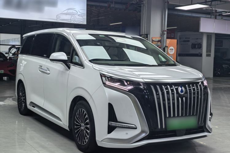 Used Denza D9 2022 EV 620 Prestige Model