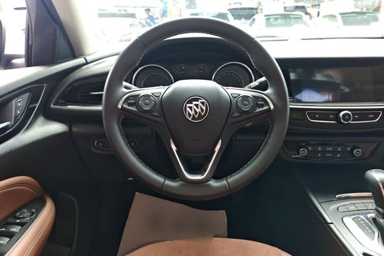 Used Buick Regal 2019 20T Luxury Model China V Standard Steering Wheel