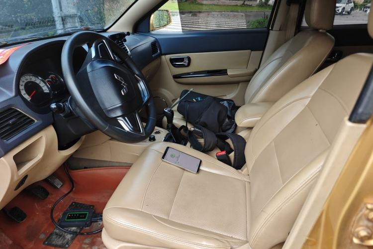 Used Wuling Hongguang 2013 1.5L S Comfort Model
