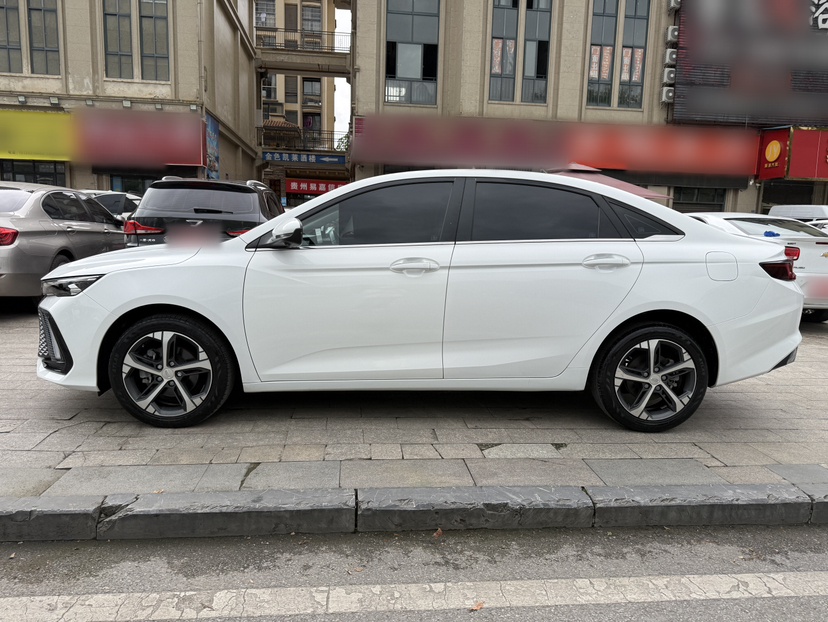 Geely Auto Emgrand L 2022 1.4T CVT Flagship Edition — снимка 3