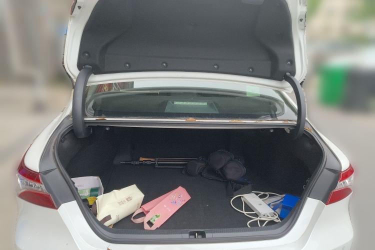 Used Toyota Camry 2018 2.0G Luxury Edition
