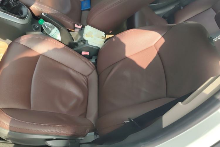 Used Chevrolet Cruze 2012 1.6L SL MT Left Front Seat