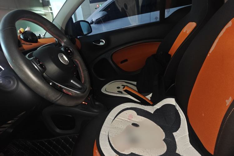 Used smart fortwo 2015 1.0L 52 kW Hardtop Passion Edition Left Front Seat