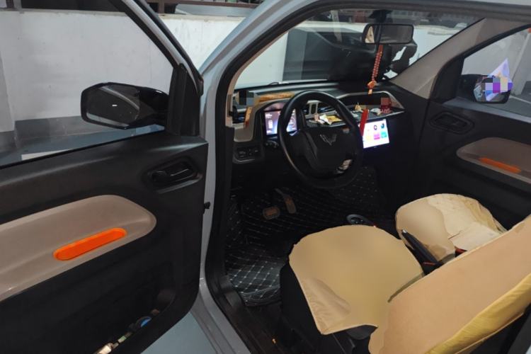 Used Wuling Hongguang MINIEV 2020 Freedom Version Lithium Iron Phosphate Driver Seat