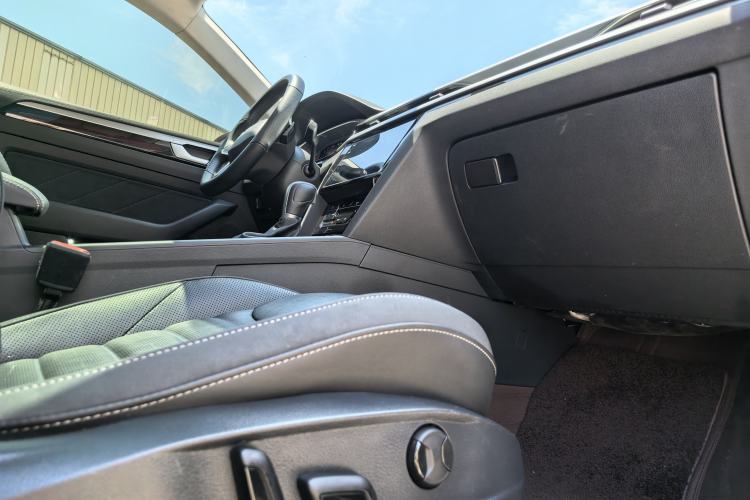 Used Volkswagen FAW-Volkswagen CC 2023 380TSI Striking Edition
