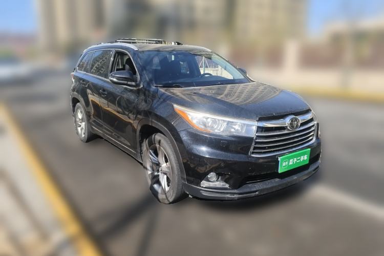 Used Toyota Highlander 2017 2.0T Four-Wheel Drive Ultimate Edition 7 Seats Front Right 45 Deg