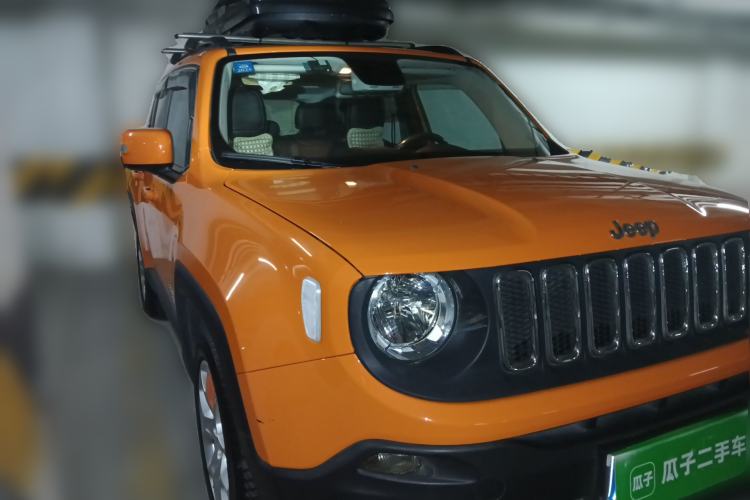 Used Jeep Renegade 2017 180T Automatic Jingneng Edition Front Right 45 Deg