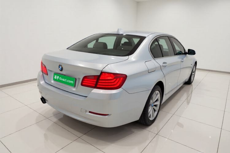 Used BMW 5 Series 2014 520Li Elegant Model
