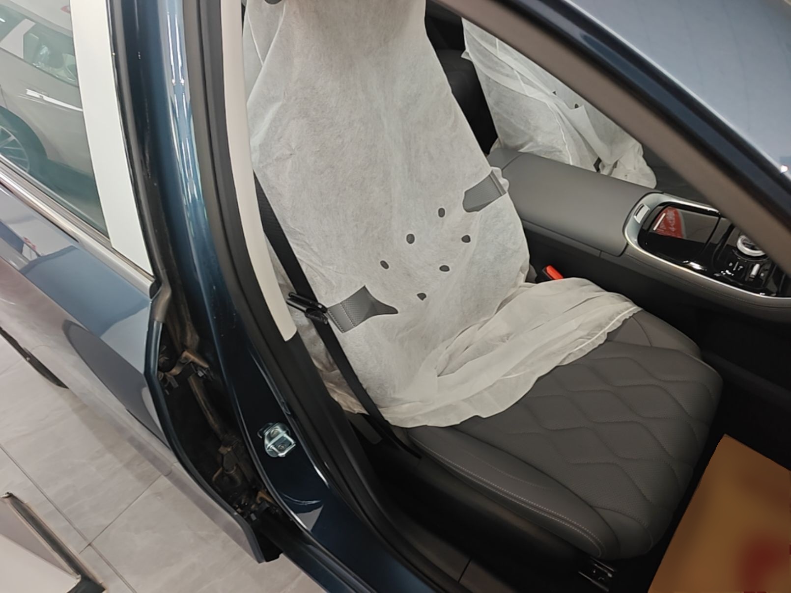 Geely Galaxy A7 2025 Model EM-i 150km Long-Distance Edition — снимка 19