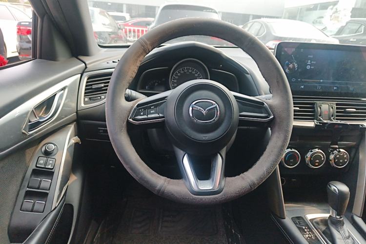 Used Mazda CX-4 2018 2.0L Automatic Two-Wheel Drive Blue Sky Dynamic Version China V Standard
